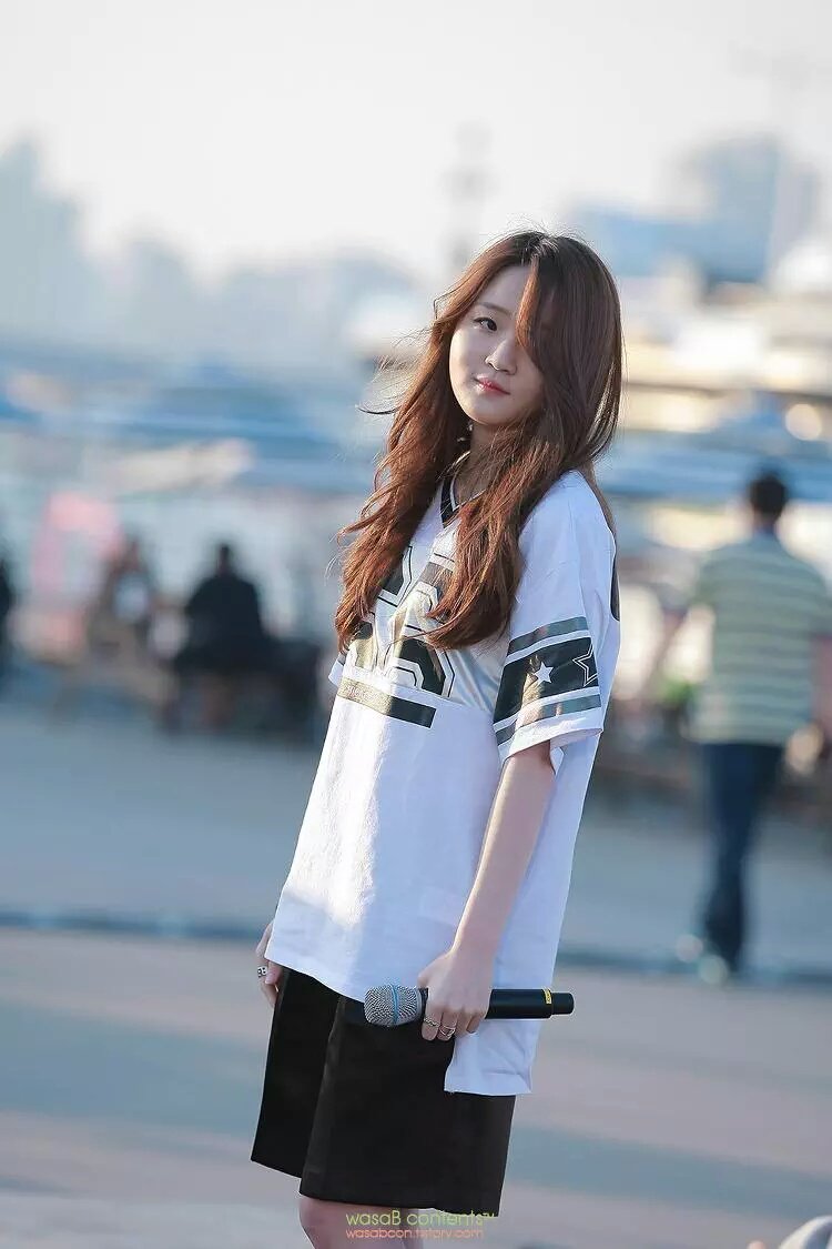 colormatchkpop's tweet photo. Yujin ♡ PANTONE 19-1431 TPG
#6A4C48
Fudgesickle 🍪 https://t.co/4k4C9sawPr