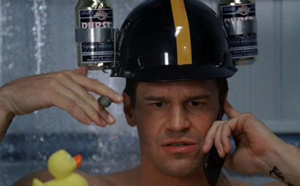TVTango's tweet photo. Happy #NationalBeerDay @David_Boreanaz #Bones https://t.co/cRQkykDU1l https://t.co/mSXcZgdoPR