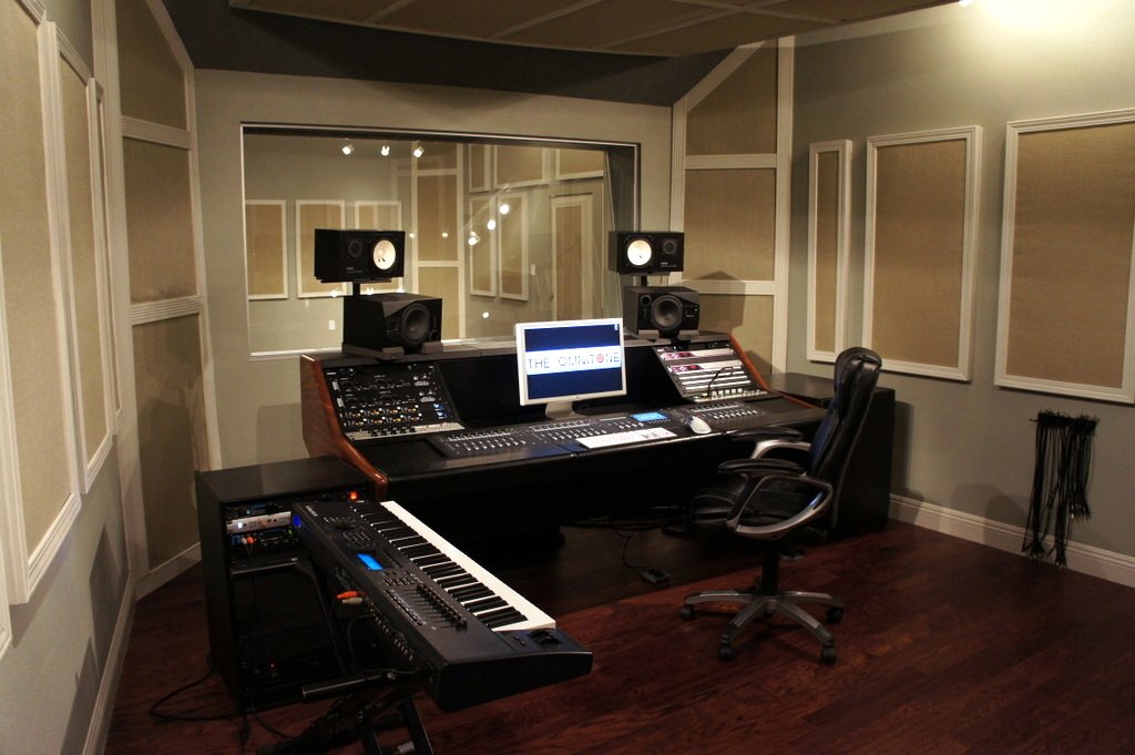 #TBT Omnitone Studio's 90 Series desk. #recordingstudio #studiofurniture #productionstudio