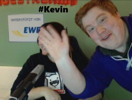 Ricomitdreio's tweet photo. @unge @GamersTimeTV #ungestreamt #GamersTimeTV #kevin #daissa #wuhu #liveundinfarbe #firstpicture https://t.co/2OMEtMiTRY