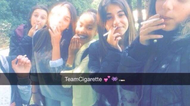 ohvazy's tweet photo. en 16 ans d'existence jai jms vu un tel merdier https://t.co/LW9aVeGC1E