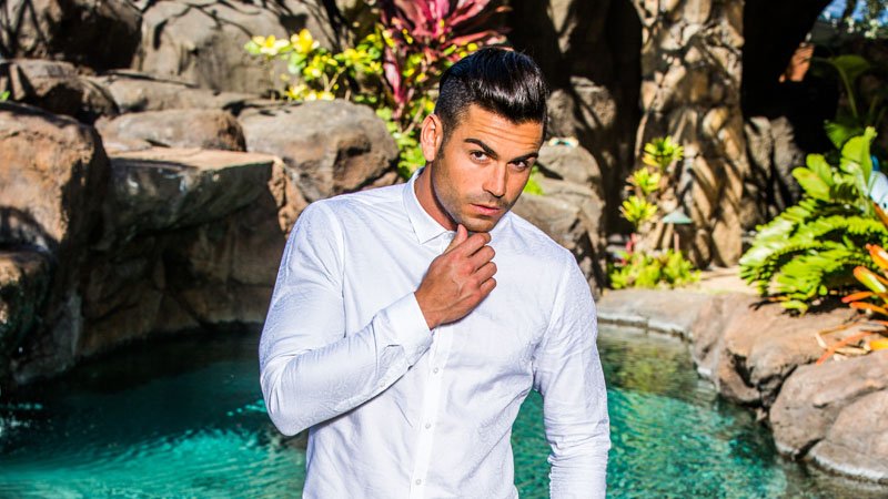 LeMadMag's tweet photo. Oui oui oui, vous avez bien entendu, @RicardoPintoOFF sera dans le #MadMag demain à 17h25 ! #Champagne https://t.co/XSsGB1ojV1
