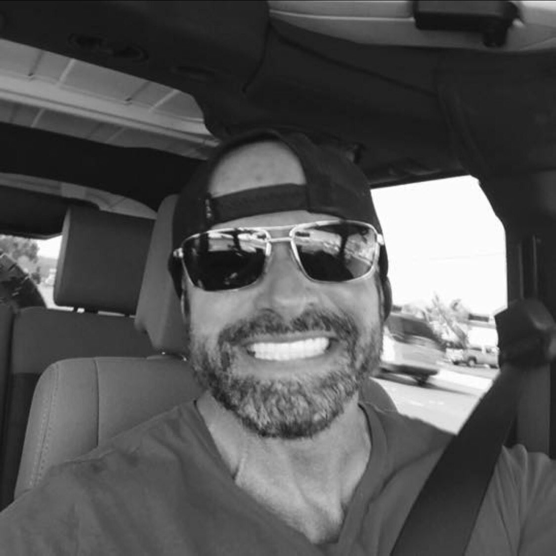 johnbezerrafit's tweet photo. @SRLV1 thank you for welcoming me to the family, look forward to upcoming #events #vegascelebritytrainer #mlmguru https://t.co/TYCvxa1eYu
