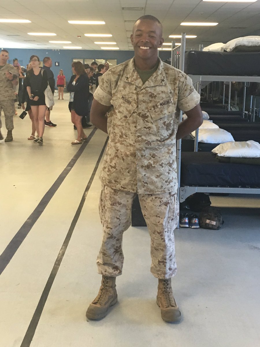 nathanmoore1334's tweet photo. I am proud to claim the title of United States marine! https://t.co/slwZm9hJiU
