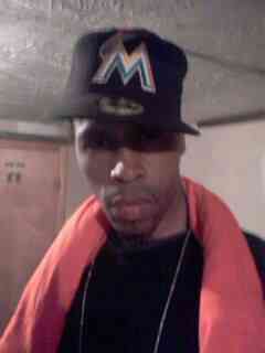 BMunchy's tweet photo. Founder, CEO, cartoonist, Buzz Munchiez website builder #MachetteVanHelsing https://t.co/ECaC7w82Ac