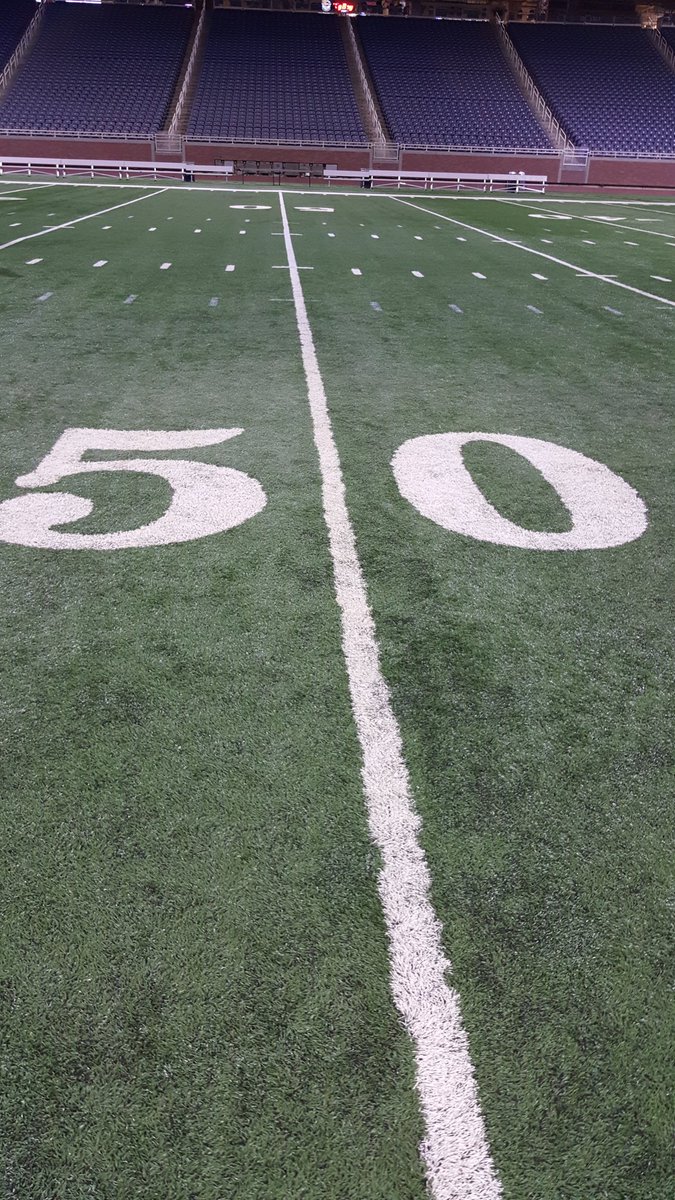 SprintMonroe's tweet photo. @fordfield #lgg5detroit https://t.co/1AnmSBI2g1