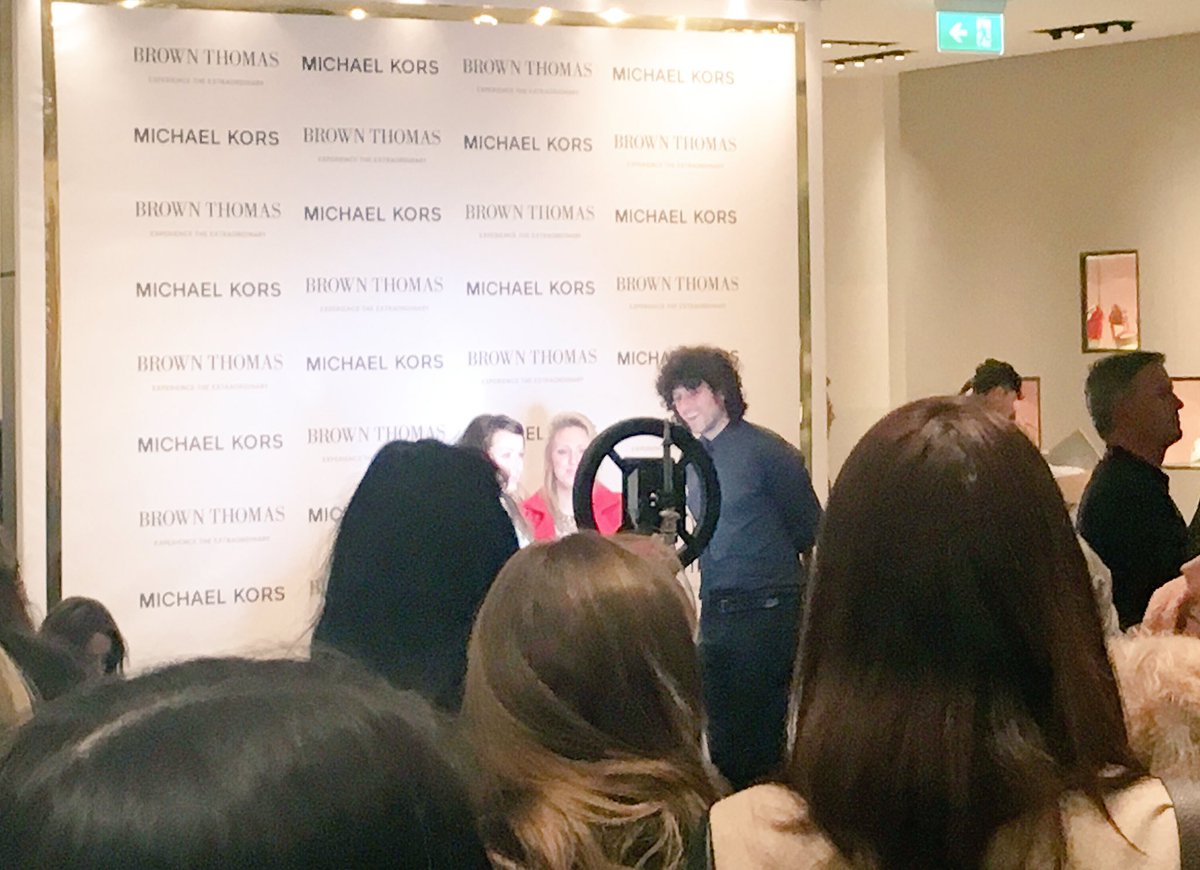 brownthomas's tweet photo. But first, let me take a selfie! @MichaelKors #JetSet6 https://t.co/MF8aA5RQyS