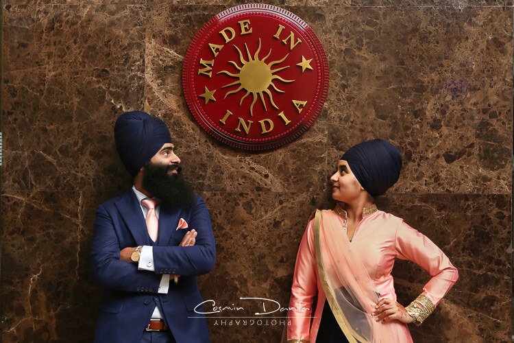 M_IndianWedding's tweet photo. Every moment of this #SikhWedding is bubbling with life.
https://t.co/fCyrEzlS6B…/
Photography by @CosminDanila https://t.co/4W5NtJkXsx