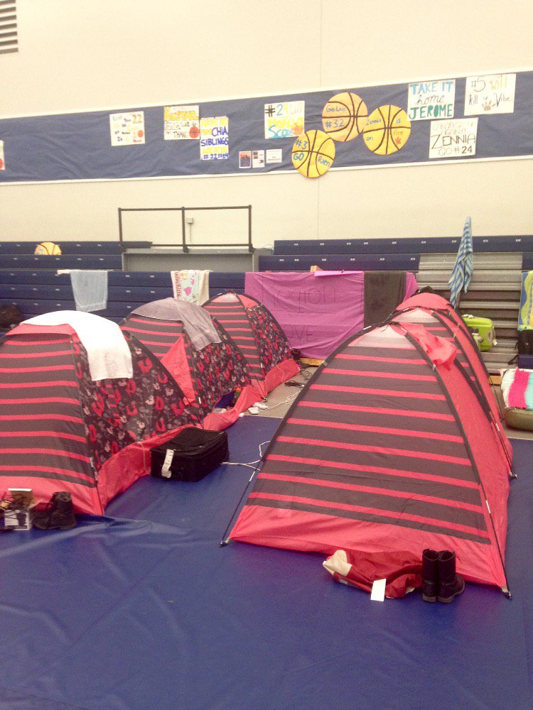 aasgfan's tweet photo. When you're the Region of Love and you're glamping at Kodiak #smallbig #SpringAASG2016 @aasg_reg5 https://t.co/zN4SfrxScx