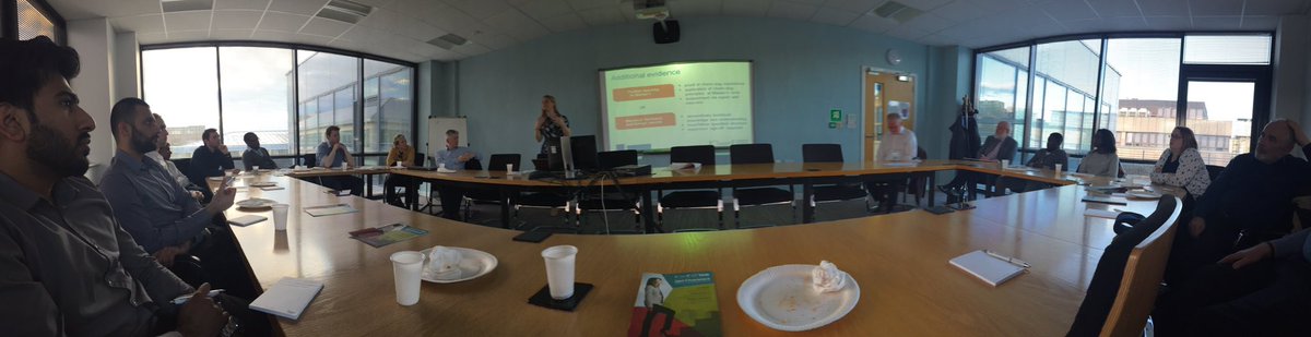 IChemE_MK's tweet photo. Full speed into the Get Chartered Event - presentation by Victoria Batchelor https://t.co/6eCnxSpYuu