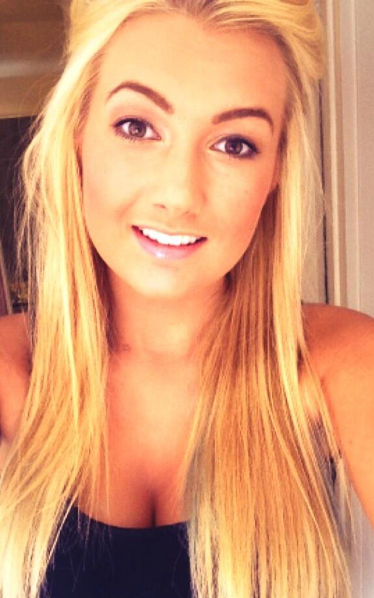 candybuttles's tweet photo. 😚😚 #selfie #LoveTwitter https://t.co/Wc7is9Mcnj