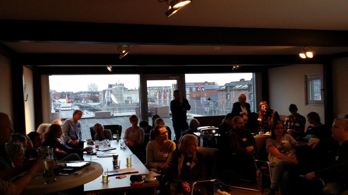 Nerdfriesland's tweet photo. Neben guten Einblicken auch ein Spitzen-Ausblick auf den Hafen #Husum #smsnf #NFdigital https://t.co/MtzlSHfl7E