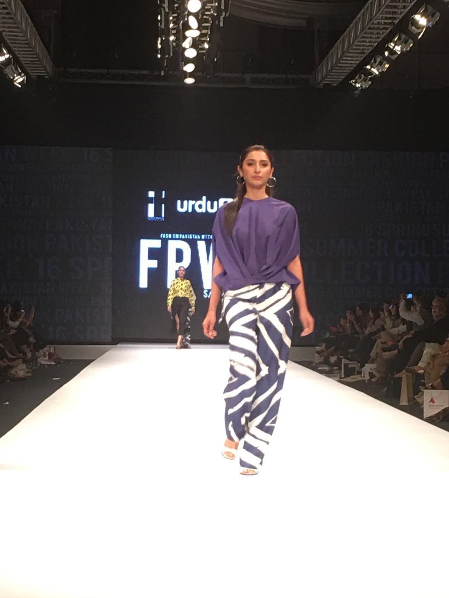 Zohaibshakeell's tweet photo. #FpTrendShow #SanamChaudhri's collection on the ramp
#FPW16 https://t.co/zAf1EY9Pu7