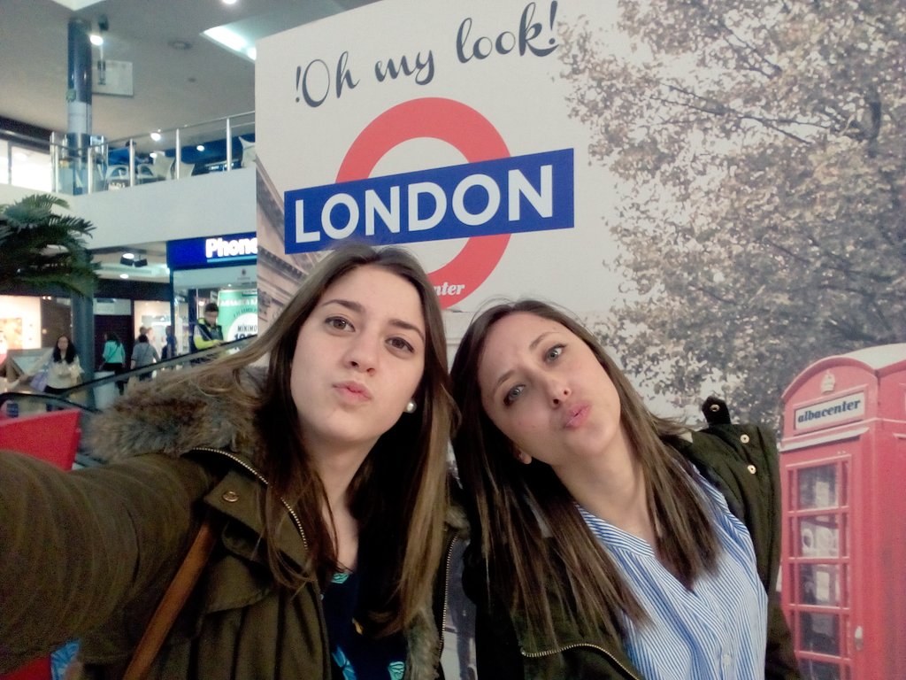 Nuuu1995's tweet photo. #LookAlbacenter https://t.co/myDVf7XLFv