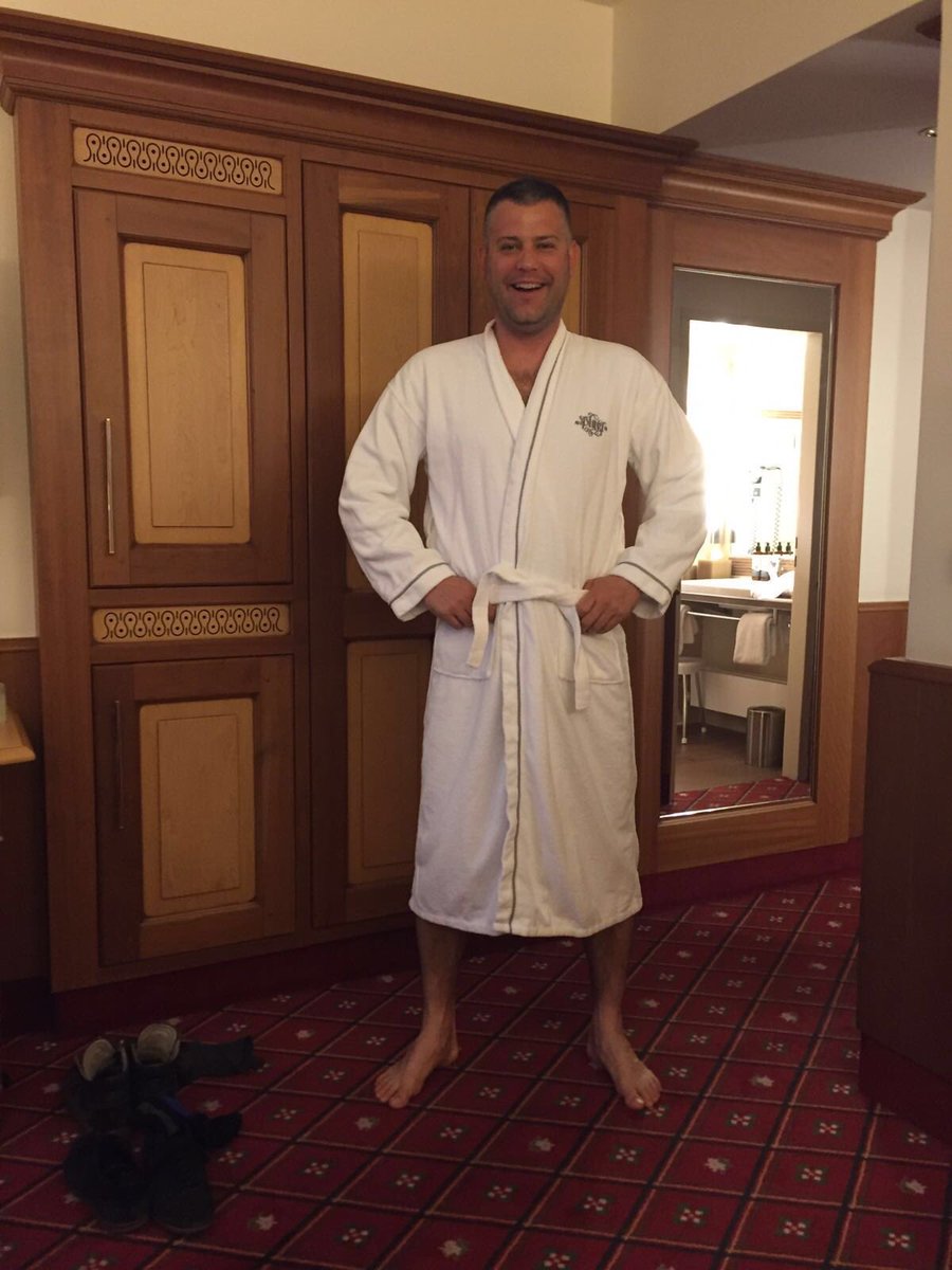 tibaldo78's tweet photo. #hangover #hotelplatzl #Muenchen #gotobreakfast https://t.co/W9YtpTVGRo