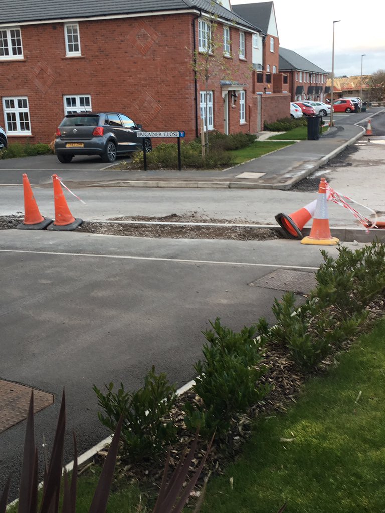Amy_Griffo's tweet photo. Not happy about returning home two nights in a row and having to drive over this to get onto my drive @RedrowHomes https://t.co/KadQmlZbwu