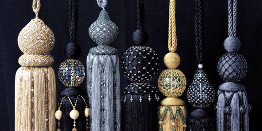1MargamJones's tweet photo. Our #tassels are #handmade to order by our specialist team in #SouthWales See a selection in #SoFarSoNear #Belgravia https://t.co/qL5QwWpZ8l