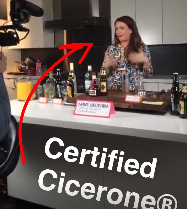 ThrillistSnaps's tweet photo. Now on snap: behind the scenes w @annelikesbeer making #NationalBeerDay beer cocktails!
🍺🍹🍺🍹🍺🍹🍺
👻:THRILLIST https://t.co/UHHieRKxCV