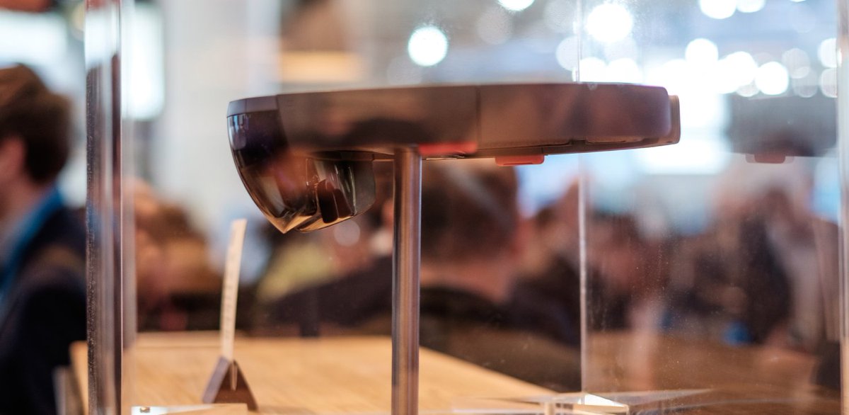 roboost's tweet image. AugmentedReality, Not VR, Will Be the Big Winner for Business flip.it/RIp.Y  #communication #AR #next