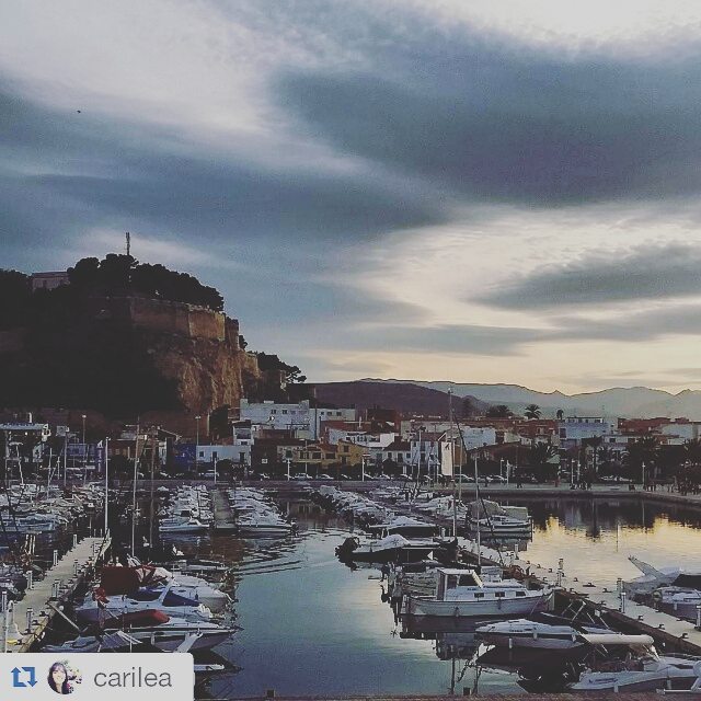 elportetdenia's tweet photo. Despedimos el #jueves con este tranquilo anochecer. Gracias @carilea. #Dénia #CostaBlanca #sunset #atardecer #ElPor… https://t.co/ij0O561Cbc