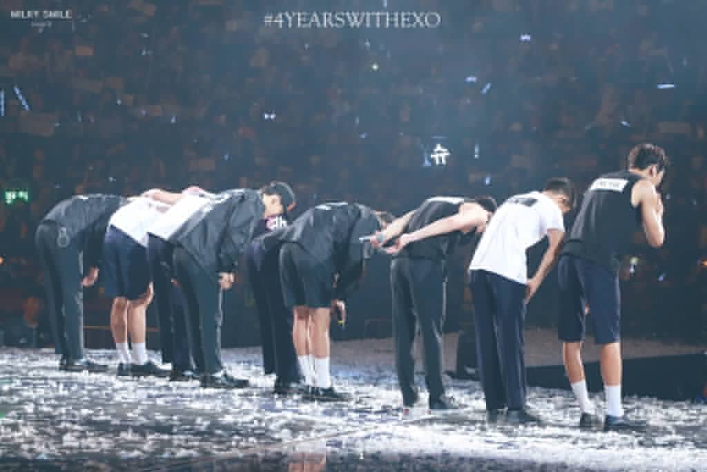 Chuchouxxing's tweet photo. 有人说:
“有的人,是拿来成长的
有的人,是拿来一起生活的
有的人,是拿来一阵子怀念的
有的人,是要一辈子珍惜的”
但是你是我的一切💕We are👍🏻
#4YearsWithEXO #4YearsWithLay #张艺兴 #愛爱츄兴 https://t.co/D3tA6t4gkU
