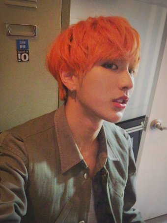 colormatchkpop's tweet photo. Heedo ♡ PANTONE 17-1452 TCX
#D15837
Koi https://t.co/mTYTmMHDBS