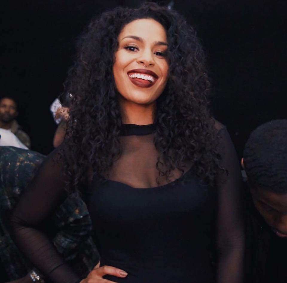 speezyland's tweet photo. .@JordinSparks while she was on @AmericanIdol vs her now! #IdolFlashback #IdolFinale https://t.co/p0Cb8vuq5s