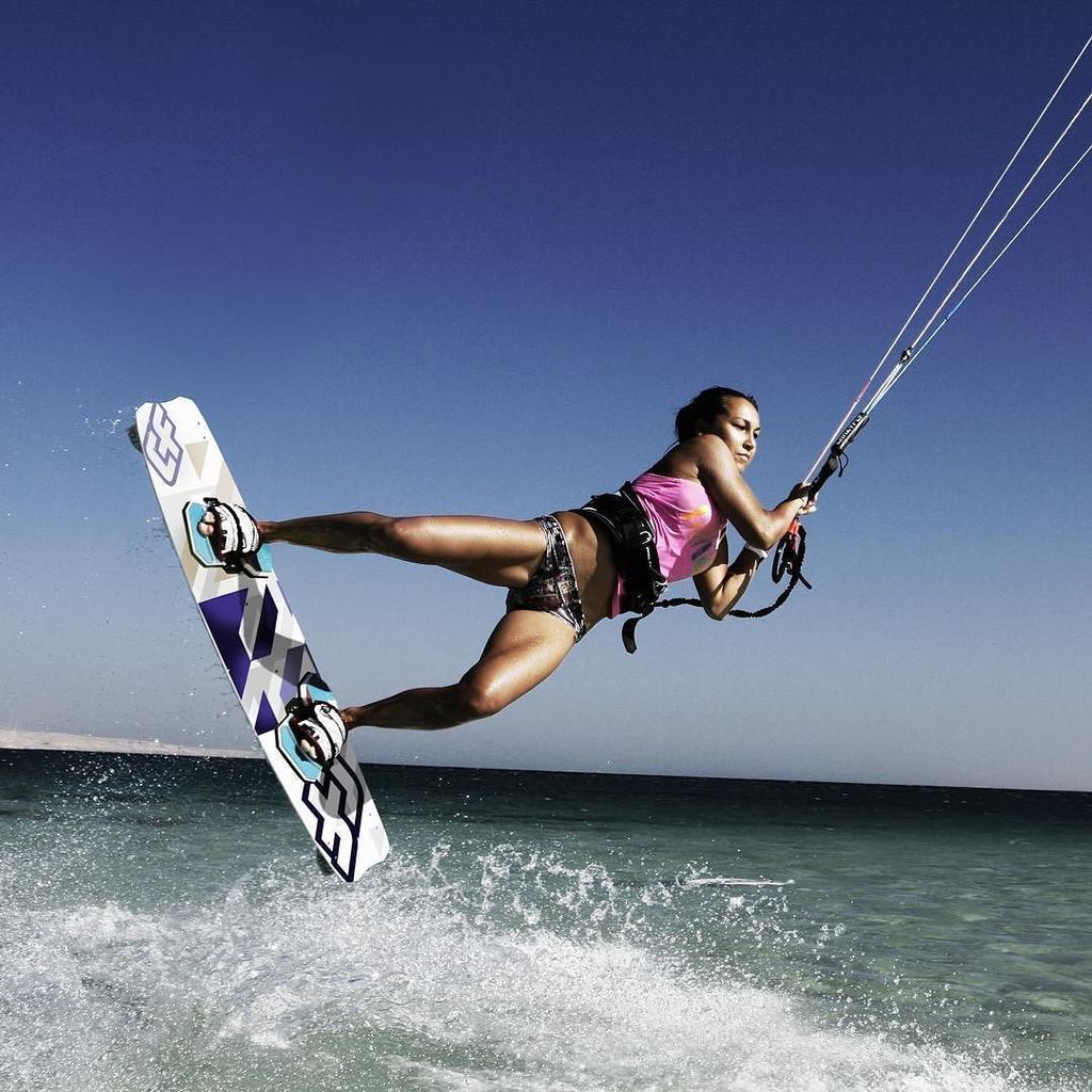 weKitesurf's tweet photo. #kiteshop #kitebabe #kiteboarding #kiteboard #letskitesurf #surfer #surfing #kitesurf #kitesurfing #surf / kangaroo… https://t.co/8l0PVNZF0X