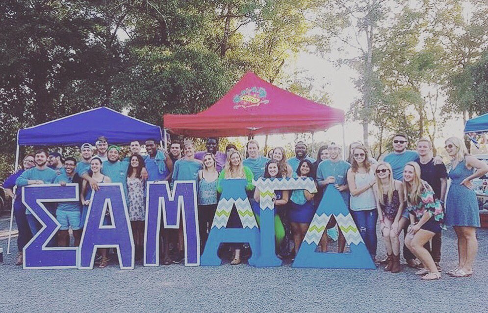 uwfsammy's tweet photo. Happy chapter founding day to the lovely ladies of the Theta Lambda chapter of Alpha Gamma Delta #uwfsammy #samgam https://t.co/rBG6XMdv4W