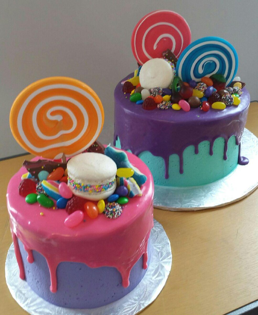 karakabangpow's tweet photo. Epic Candy Land Cakes at The Cake Pop Tree!! I want to live on top of these. #candyfantasy #baking #ohdamn https://t.co/EwIyaDGXyq