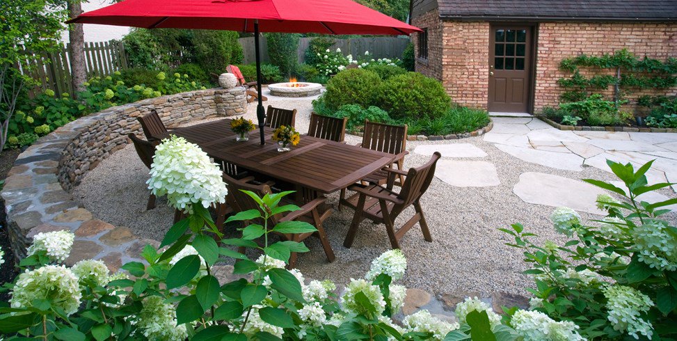 GardenDesignMag's tweet photo. Love to entertain outdoors? Here's 5 tips https://t.co/G9KeMixn3x @TheHorticult @AlexandraSklar @EyeoftheDay #spring https://t.co/b5at1IXcYq