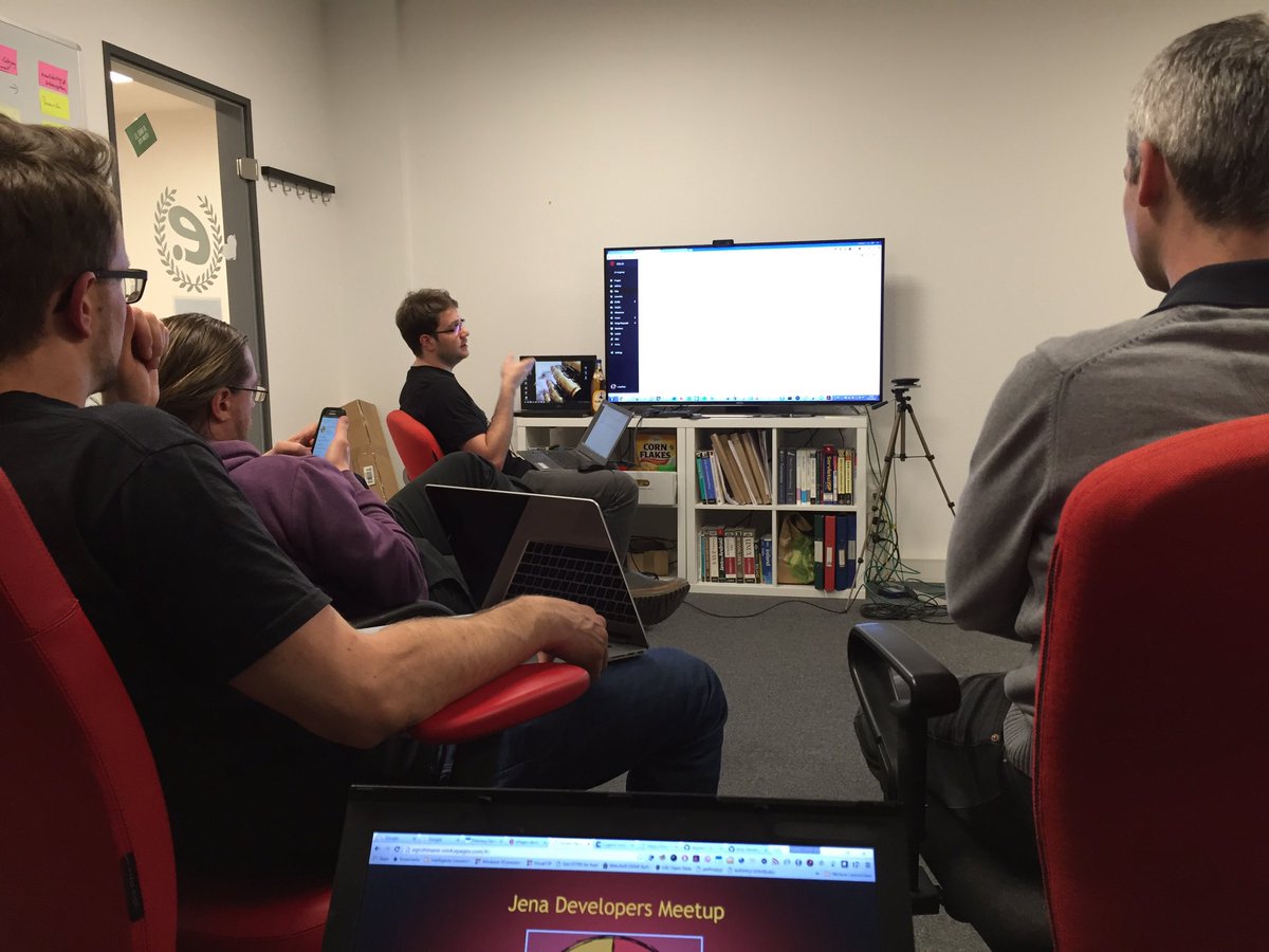 ThuerTG's tweet photo. RT OffenesJena "RT ahzf: #kubernetes & #docker auf dem #jenadevs meetup... https://t.co/IJON0x1UVP"