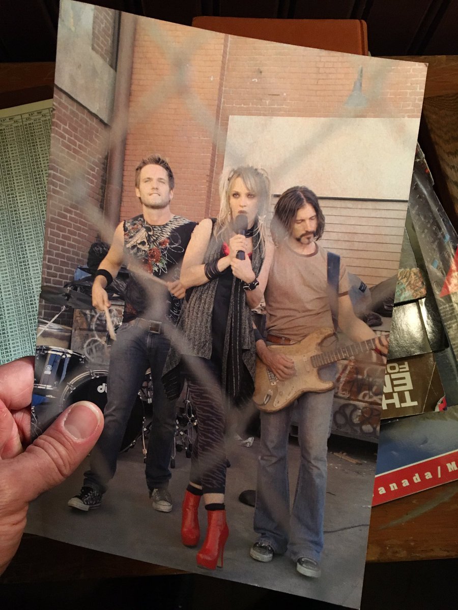 BrianDietzen's tweet photo. It's crazy what you can find in Gibbs' house. Rad pic of @halfadams and his crew. Just rockin.
#oldprop
#NCIS https://t.co/fk2EV1DBux