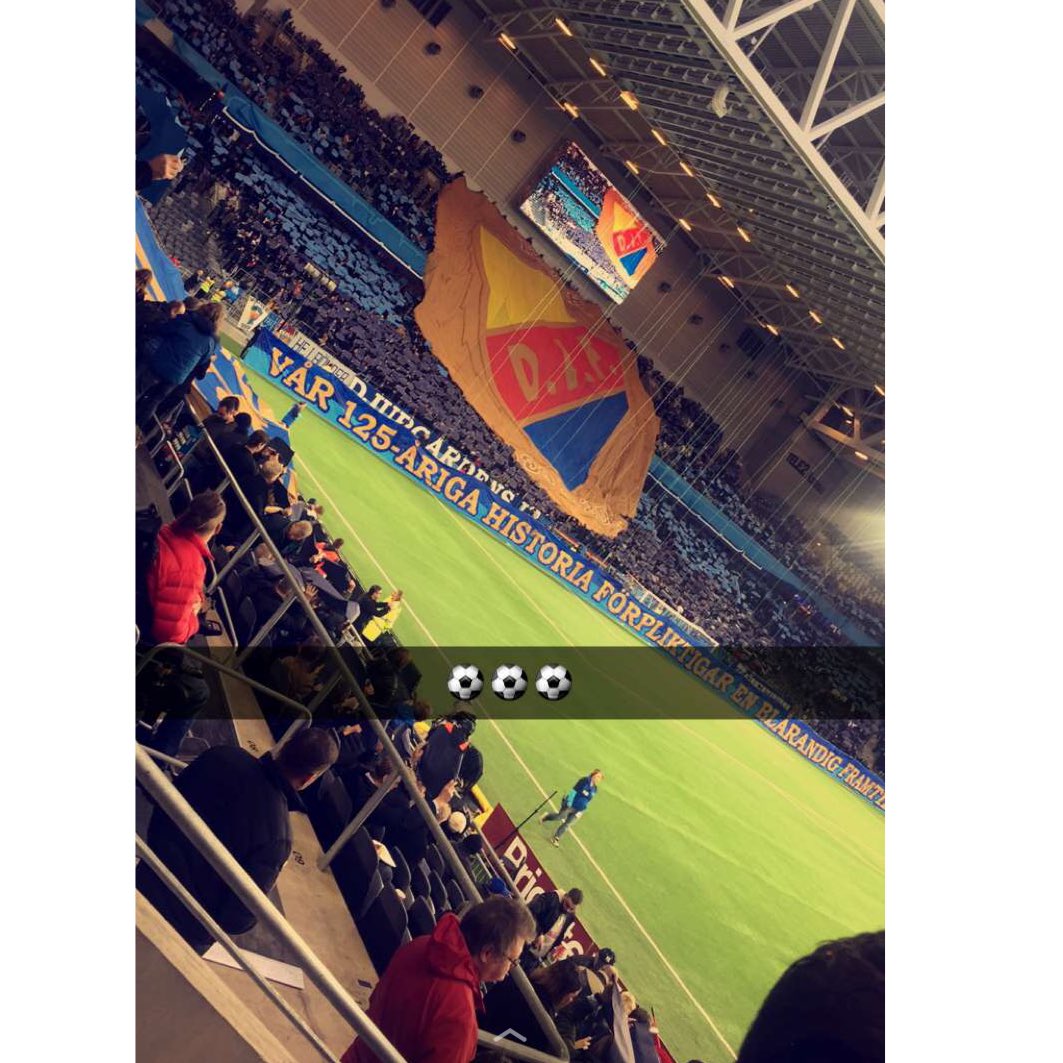 En bättre torsdagskväll,Min första allsvenska fotbollsmatch avklarad och mer matcher ska d bli..⚽️💛❤️💙 #dif