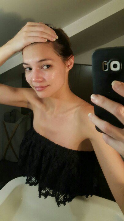 whianwamos's tweet photo. Nice to have the makeup off =) https://t.co/EW3HKJDNTt