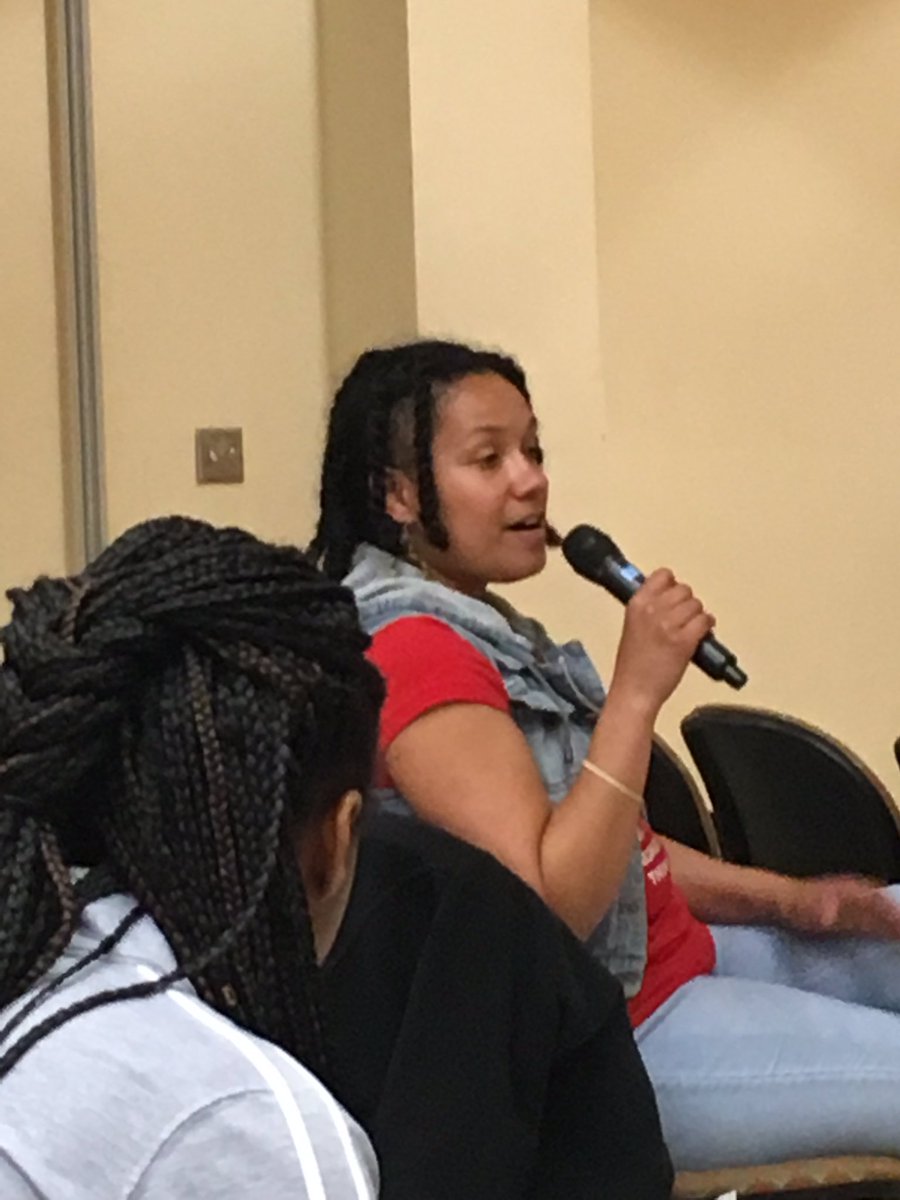 tosh_uncch's tweet photo. Meli, grad student in @UNCDeptComm suggests using #music as a tool for #healing.#toshunc2016 #ChapelHill https://t.co/ABB7D6XUDG