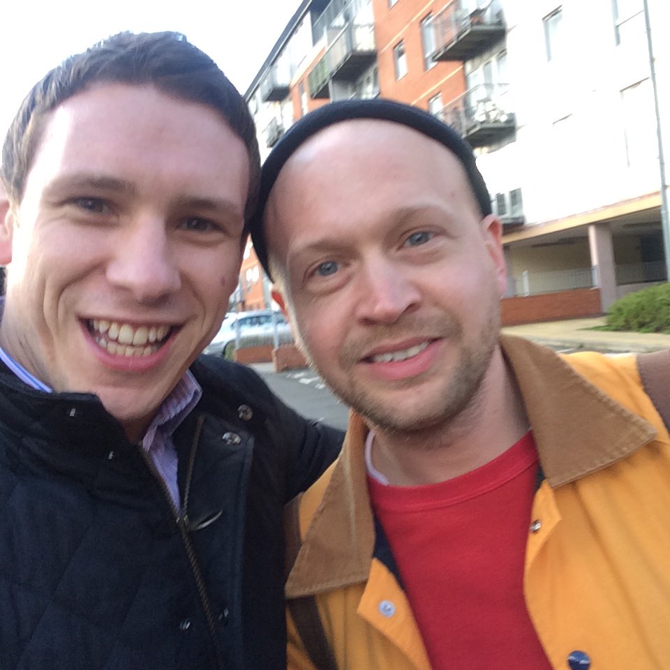ian_kettle's tweet photo. @the_twang delighted to bump into this hero in the JQ earlier #neontwang #legend https://t.co/EiT57UypS7