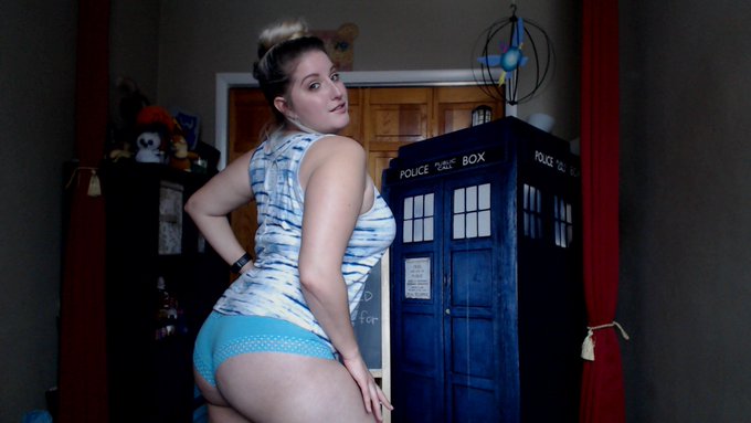 Let's have some good times on SM! https://t.co/Y8eq07LuDp https://t.co/JBKjmoBmwq<a href="/tag/thecorpsebride"class="tags"><span>#thecorpsebride</span></a>