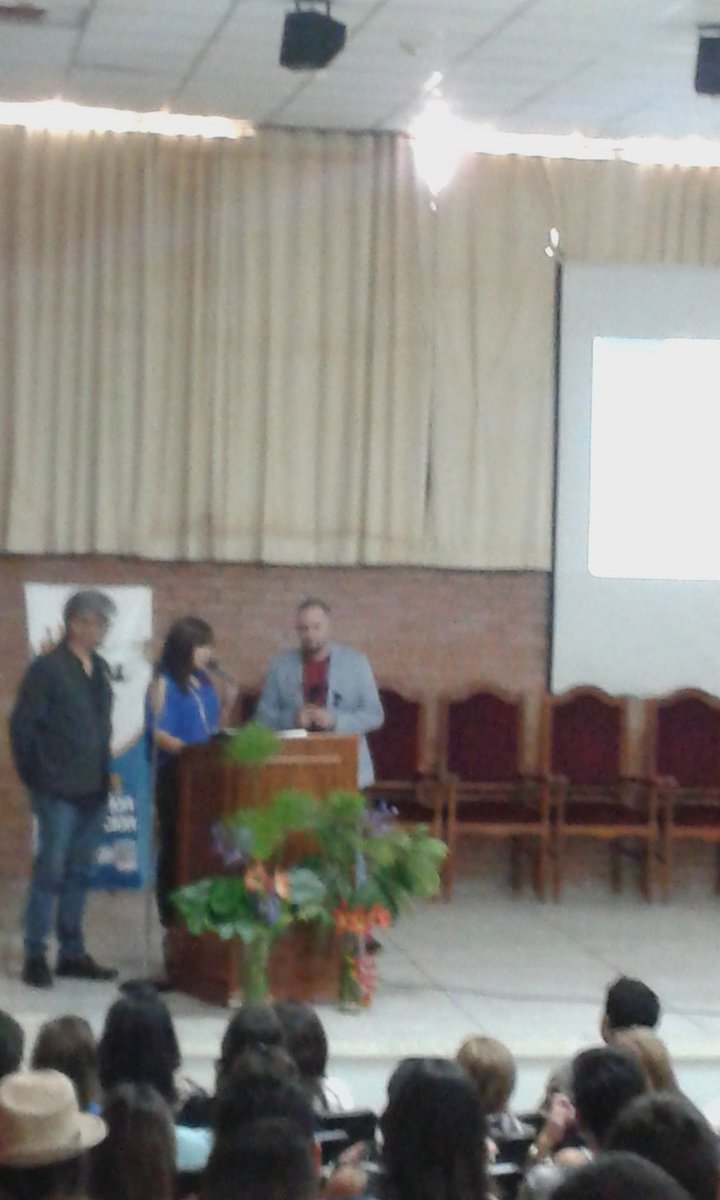 Elite_emprende's tweet photo. Teo Zurita haciendo presencia en el evento "Emprender en Venezuela es Posible" @CLIEULA @FacesCreativa @ulaEmprende https://t.co/T4VbmgUgo5