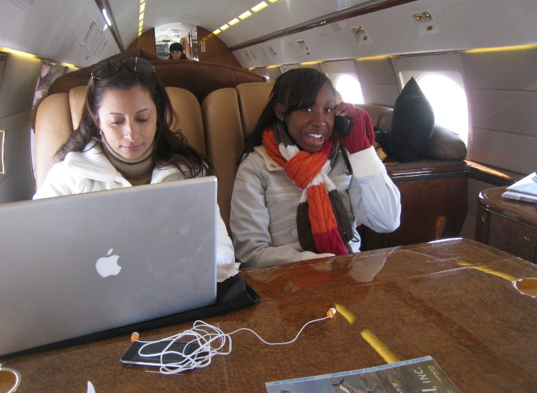 jasminedotiwala's tweet photo. #TBT my niece @SadeLaSoul and i flying together..... https://t.co/cU2SQ0J7HN