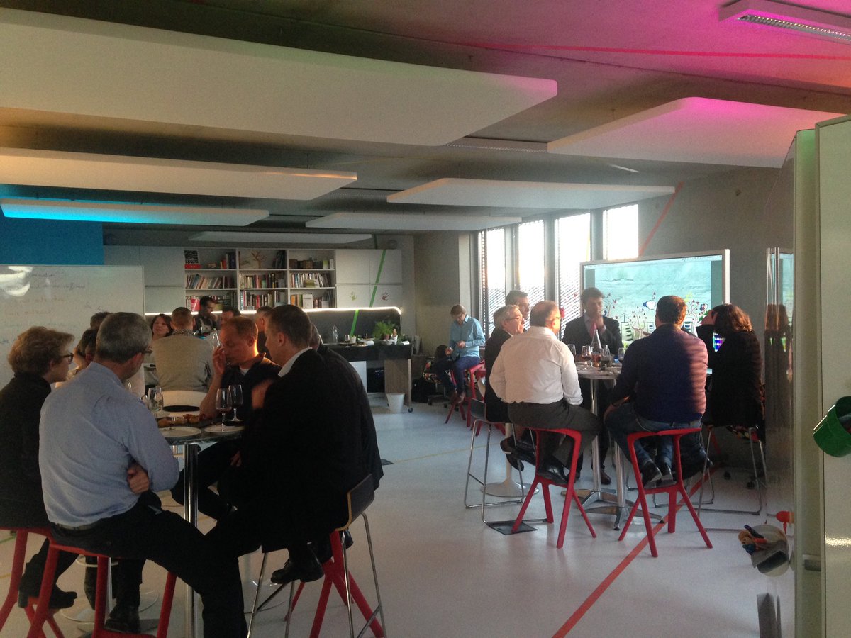 Semenia's tweet photo. Merci @intuiti , @lucca, @laposte pour la qualité de vos témoignages auprès de nos clients dans la #tomorroom https://t.co/2AkQNAYTtZ