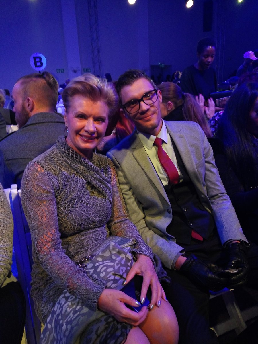 @EdithUnlimited brings hottest date to <a href="/safashionweek/">SA Fashion Week</a> for <a href="/JJSchoeman/">JJ Schoeman</a>.
Why, it's one of her dashing sons! 
#SAFWSS16