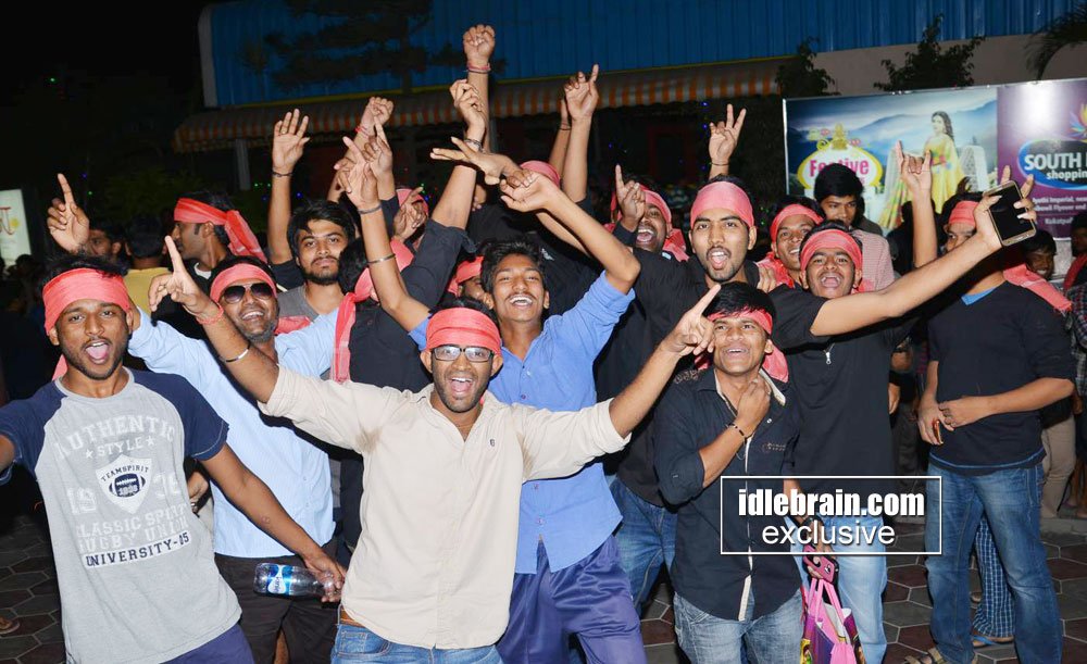 idlebraindotcom's tweet photo. Sardaar Gabbar Singh Hungama at Bramaramba Theater Kukatpally
https://t.co/02jDE08BwK https://t.co/1Lppp3rD7d