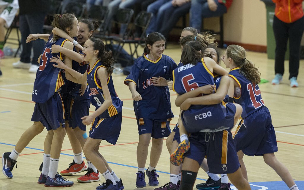 CSivatte's tweet photo. #Mini2016 més que un Campionat. Amistat, equip, esforç, treball, concentració, lluita i un gran creixement personal! https://t.co/TPbgol7Bdr