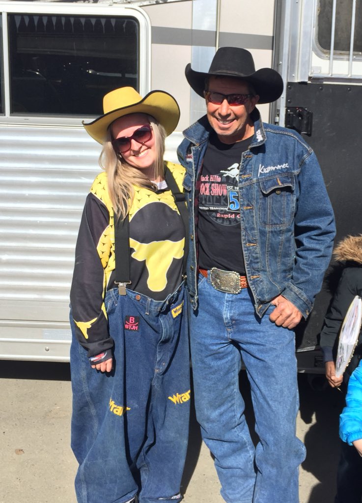 MissBCop's tweet photo. #stampedeschool got to meet rodeo clown @DennisHalstead today! What great opportunities today at @yycCCOM https://t.co/tFpmhaPqhO