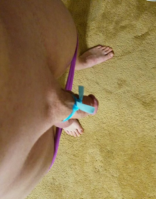 This sissy lmao https://t.co/WzWxA2VveF<a href="/tag/manyvids"class="tags"><span>#manyvids</span></a>