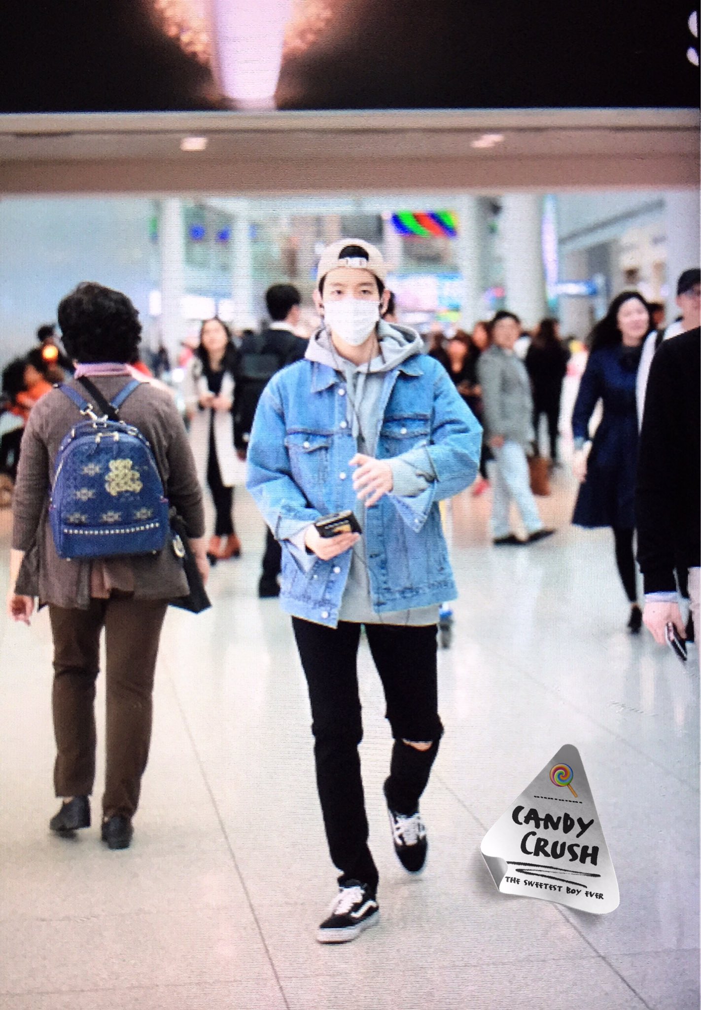 candy crush on Twitter "160408 데뷔4주년의 백현이>