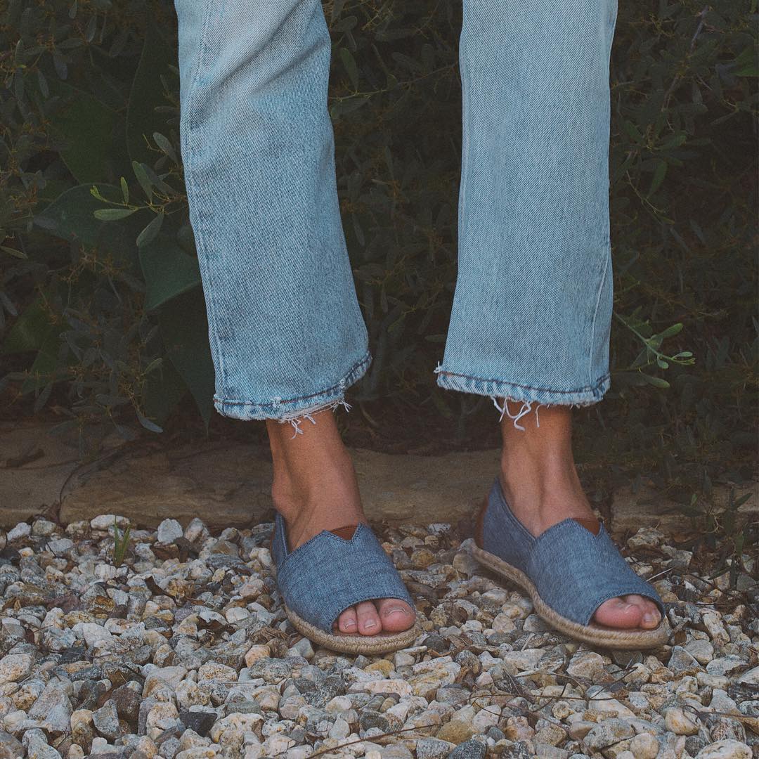 NothingButH2o's tweet photo. Meet the @TOMSphilippines Open Toe, A Classic made to fit you summer adventures. https://t.co/Qcl1oNna3l
