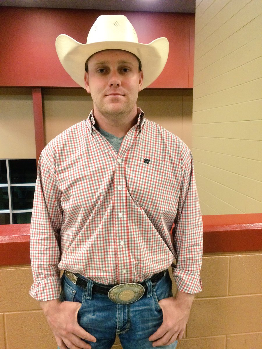 kendrasantos's tweet photo. Cole Bailey leads the tie-down @RNCFR in 8.7. @TaylorSantos94 second with 8.9. https://t.co/PUo3eQOoxf