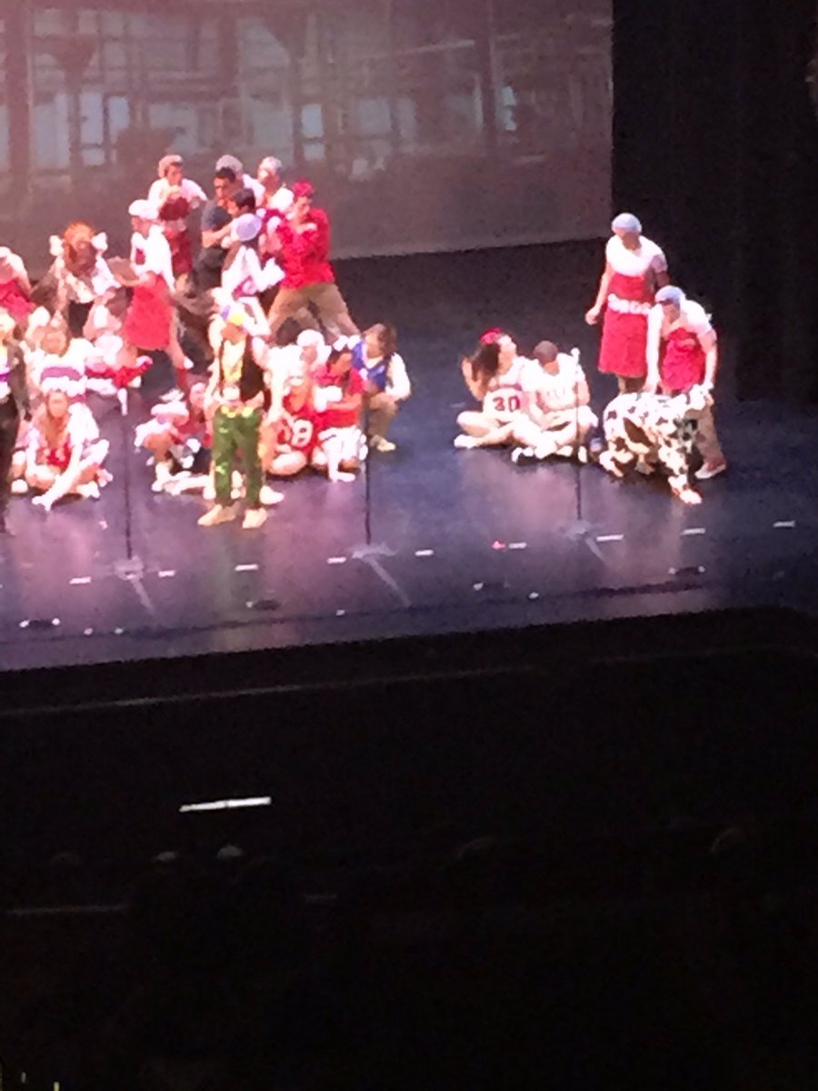 DeltaChiWisc's tweet photo. Is that a cow on stage? Nahhhh, that's @Zach_Schmidt11 with an oscar-worthy performance as "the spotted cow" https://t.co/QHCFP9MCUE